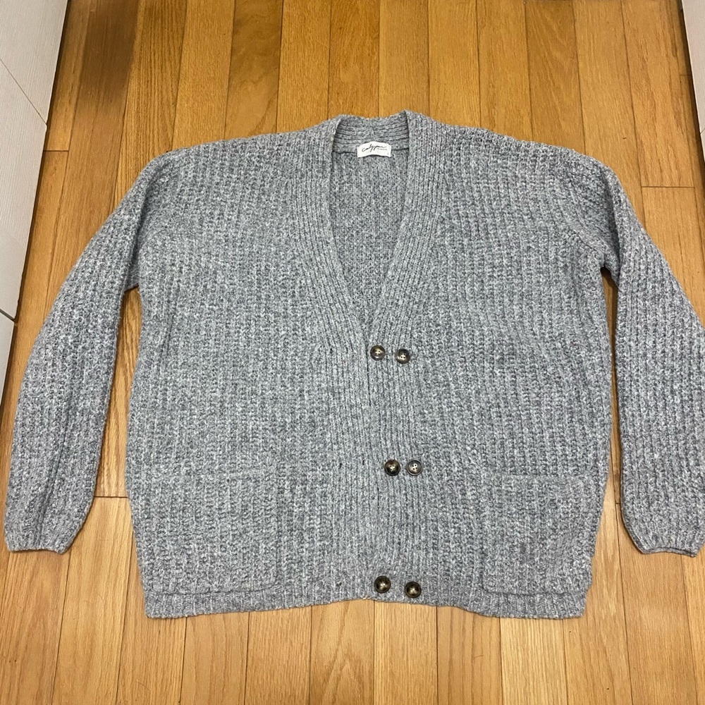 Carly Jean LA Women's Soft Gray Chunky Knit Cardigan Double Button Size Large